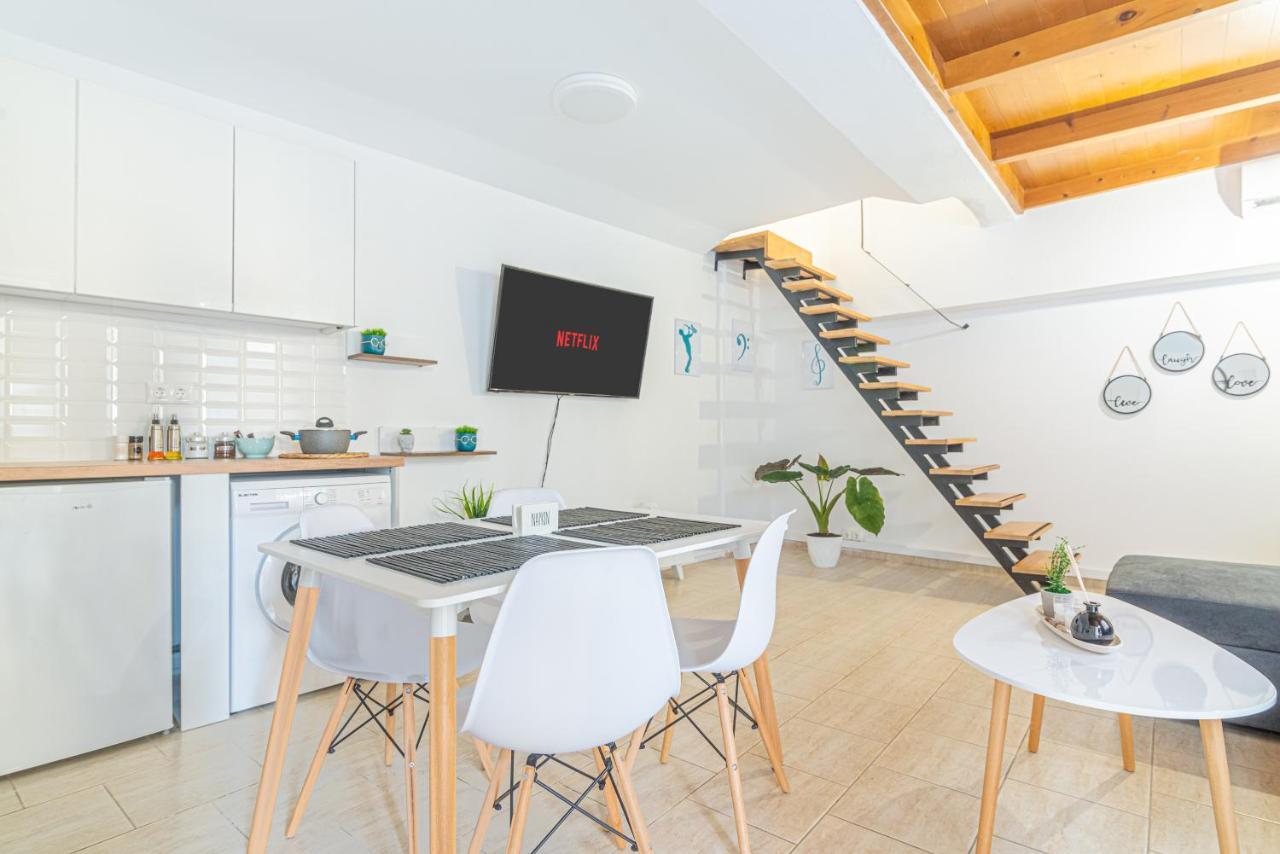 New Loft In The Heart Of City Center 伊拉克利翁 外观 照片