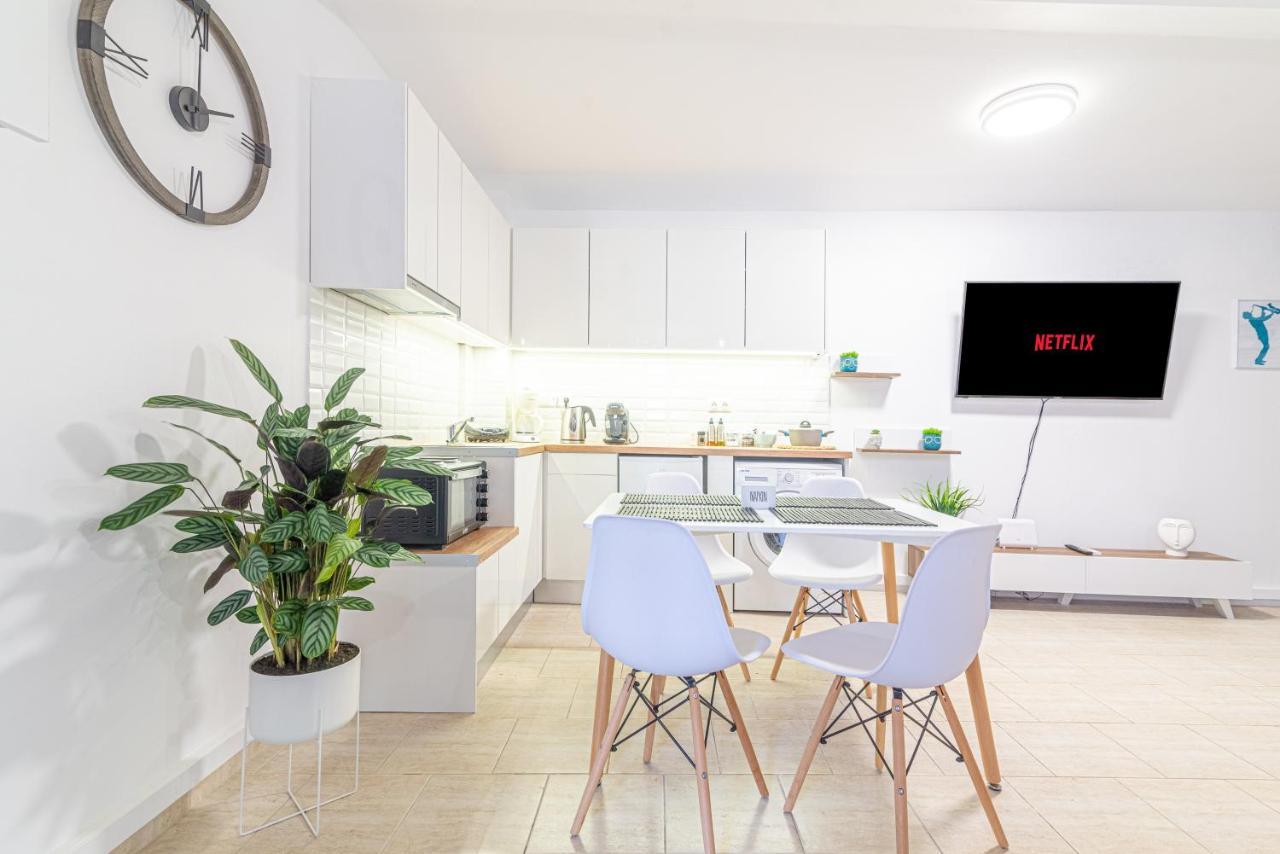 New Loft In The Heart Of City Center 伊拉克利翁 外观 照片